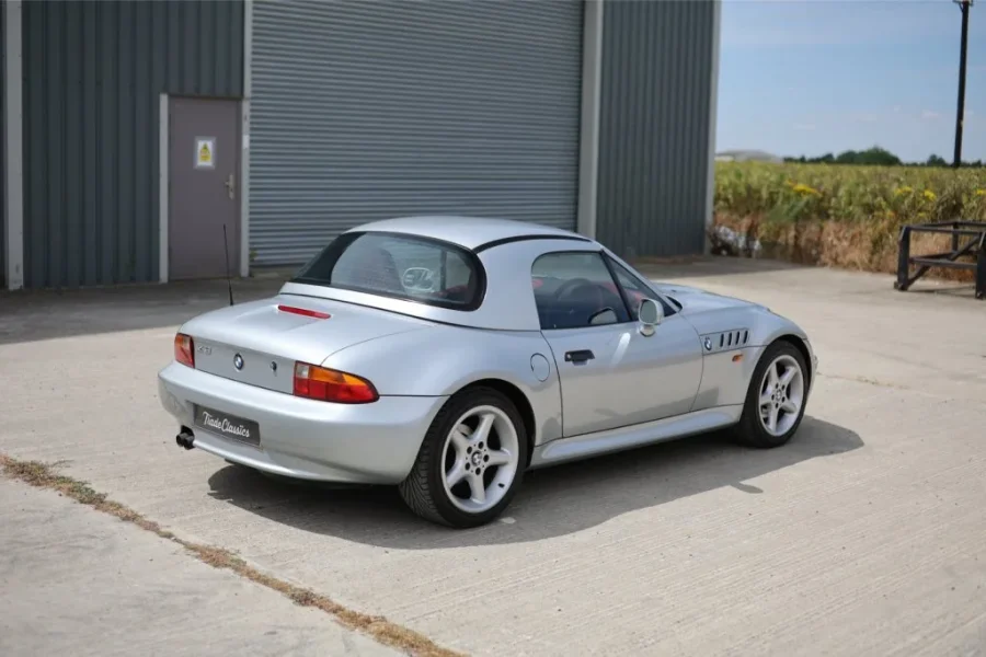 1999-BMW-Z3-2.8-Silver-Exterior-30.webp