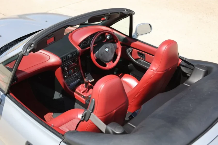 1999-BMW-Z3-2.8-Silver-Interior-5.webp