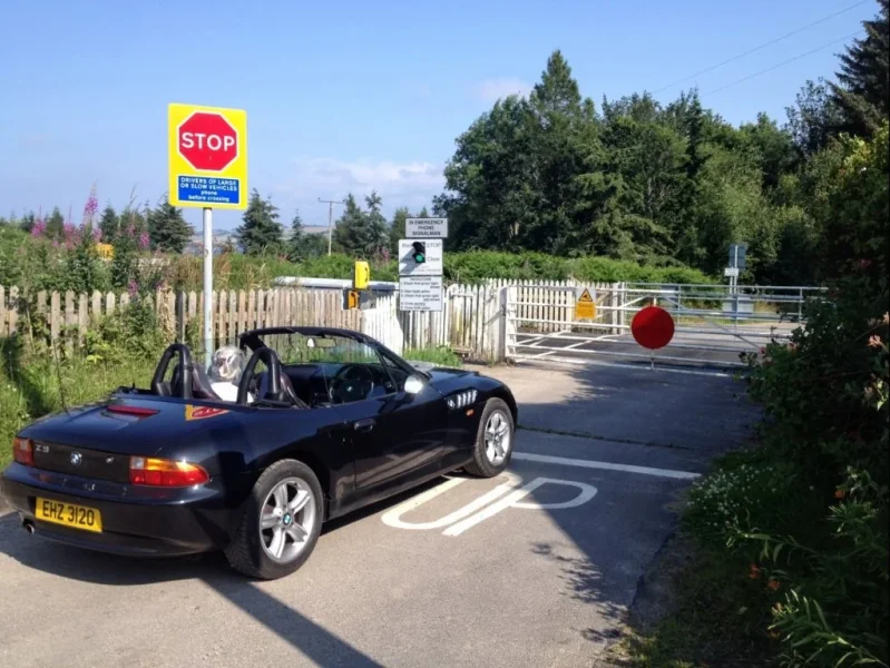 Screenshot_20190730-222318_Photos.webp Screenshot_20190730-222318_Photos.webp