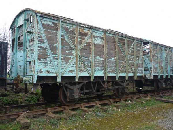 LNER GRAIN VAN BEFORE and  AFTER 002.jpg