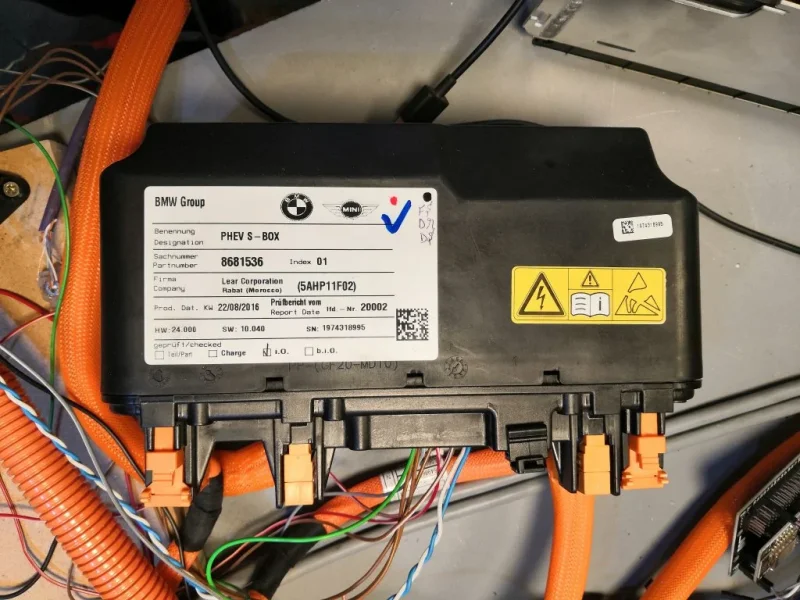 bmw_phev_s_box.webp