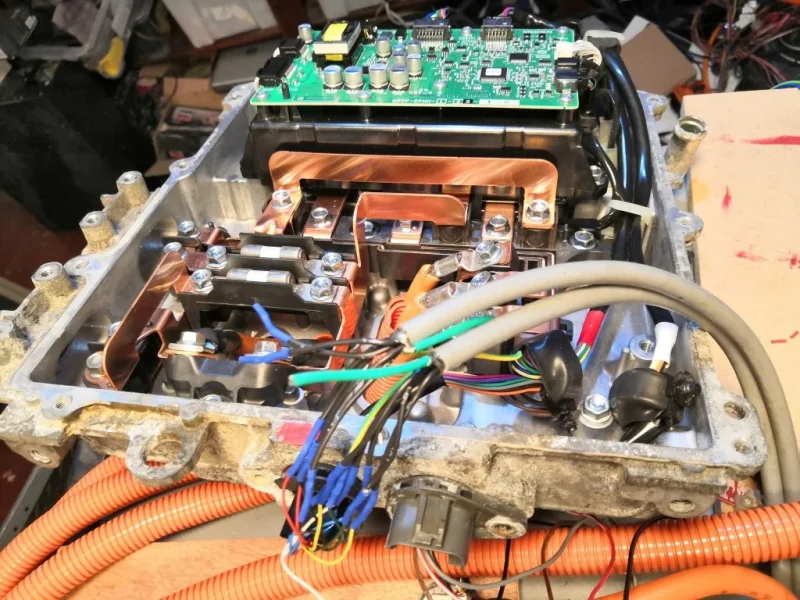 outlander_phev_inverter_testing.webp