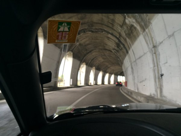 Lake Garda tunnel.JPG