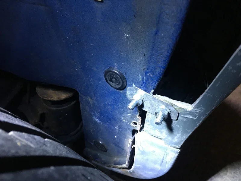 Exterior Build Rear Clam Fixings-Front 2.webp