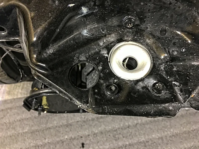 Exterior Build Bonnet Catches 93.webp