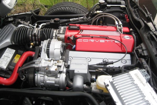 Corvette Engine - Left (1)_2.jpg