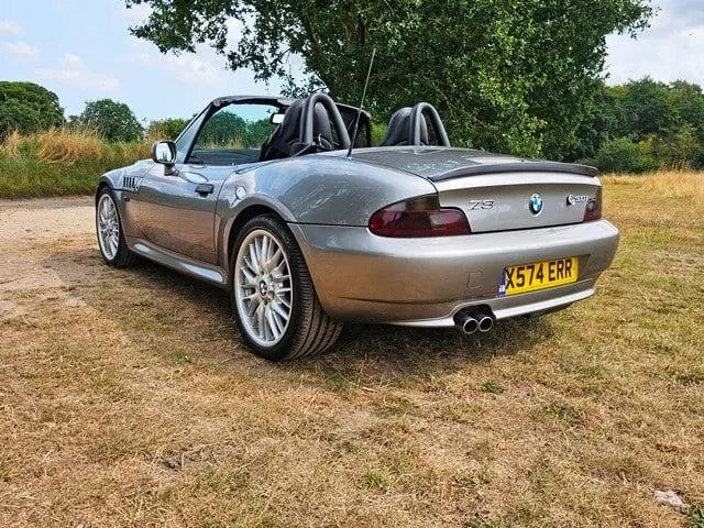 2000-bmw-z3-67ed2f2504117.webp