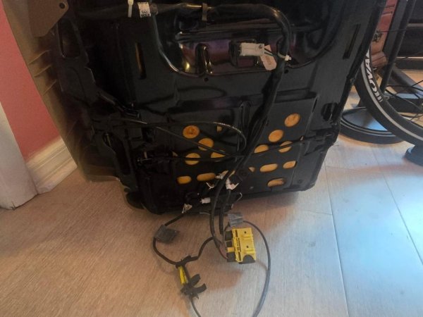 seat connectors.jpg