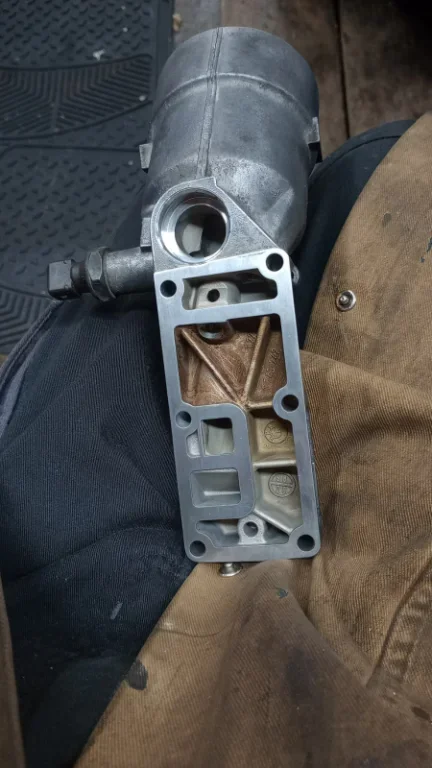 Oil Filter replacement housing 1.webp