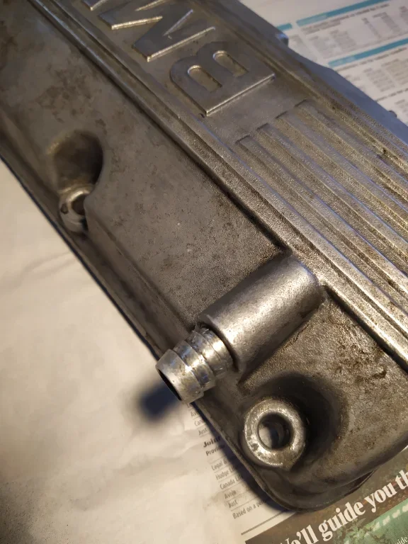 Z3 1.9 M43 B19 Camshaft cover internal cleaning