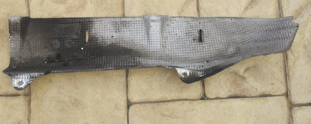 Fuel filter heat shield.webp Fuel filter heat shield.webp