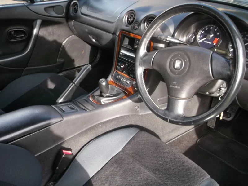mx5 int 001.webp