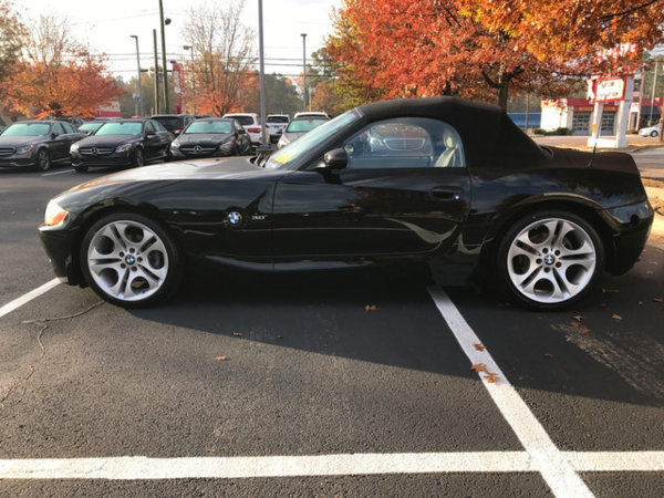 2004 Z4 full side view.jpg