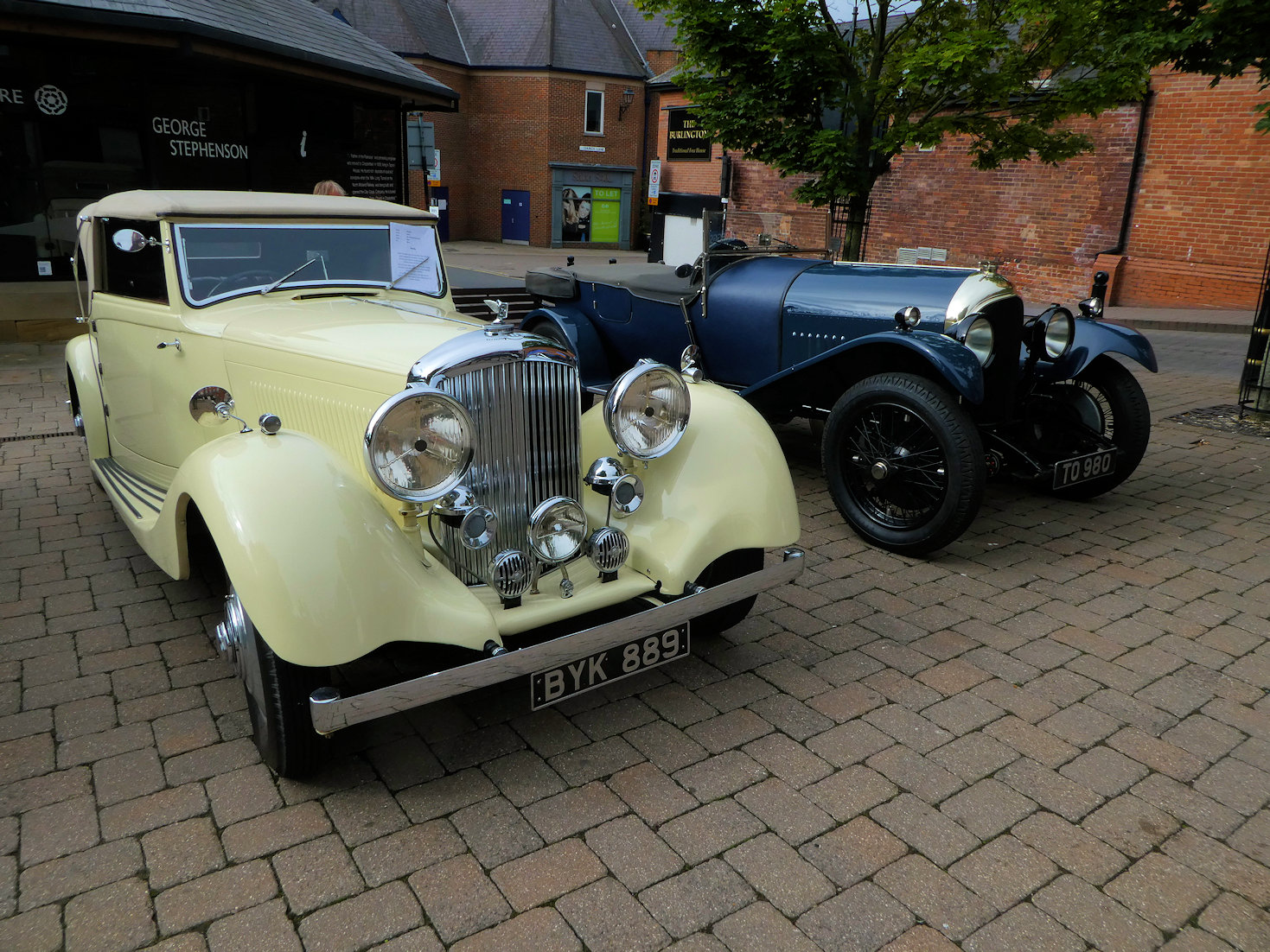 Chesterfield classic show