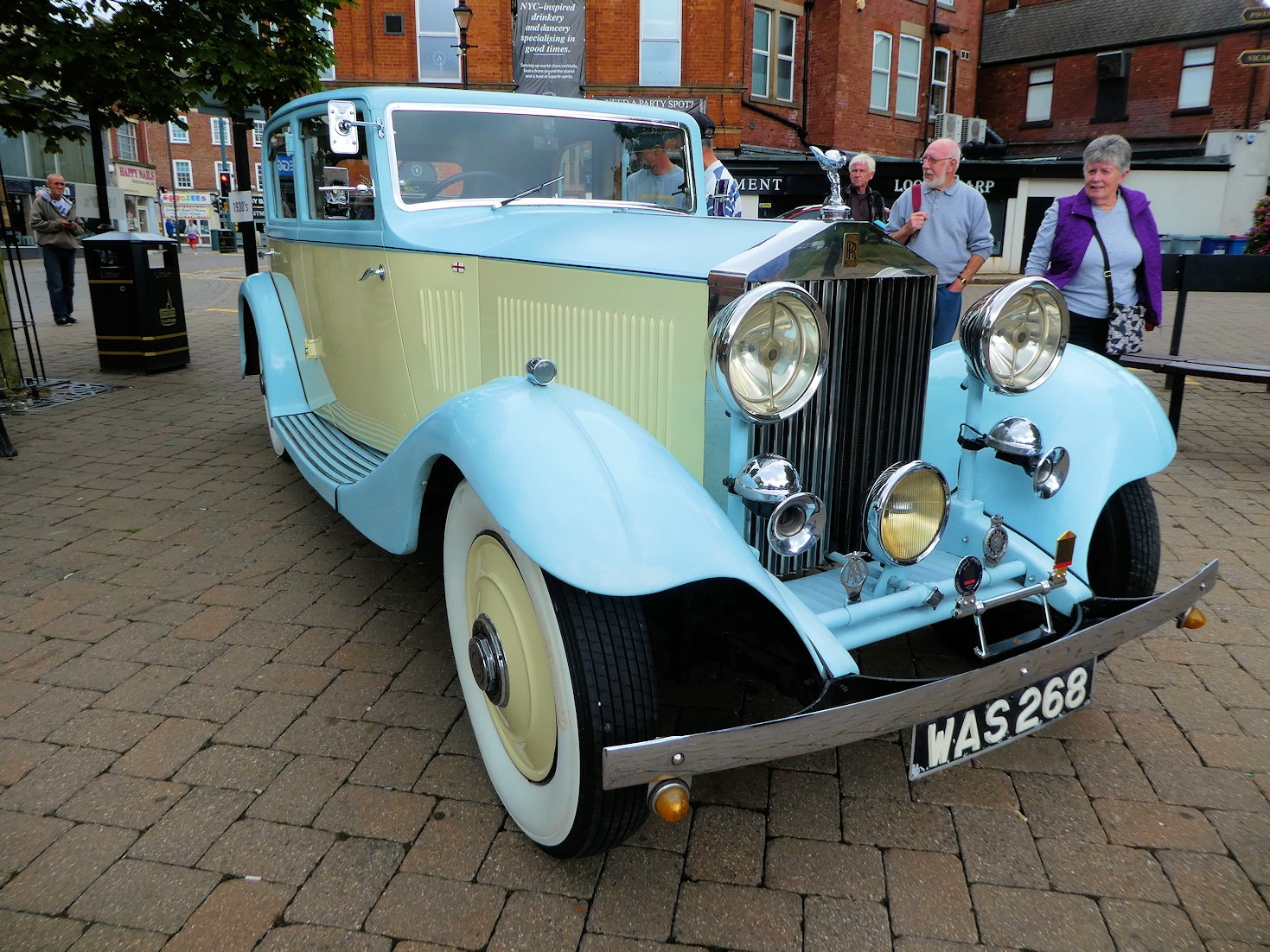 Chesterfield classic show