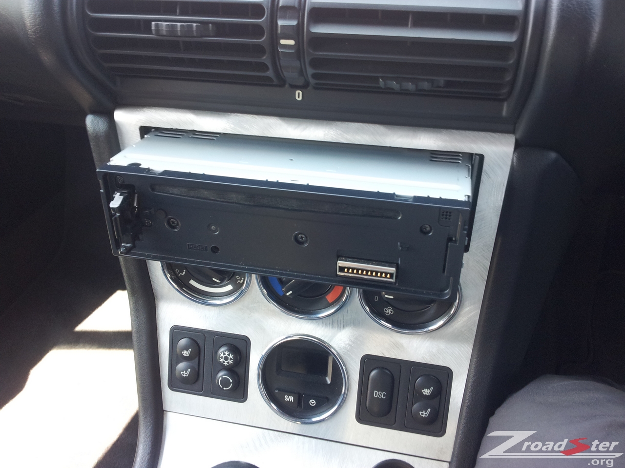 BMW Z3 Radio Head Unit Removal and Replacement | BMW Z1 Z4 Z8 Z3 Forum ...