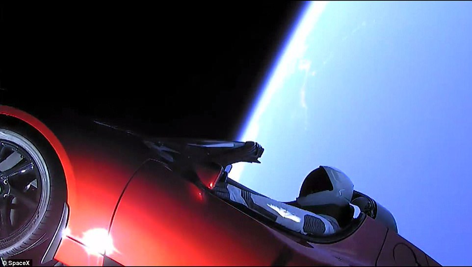 48F071A300000578-5356825-image-a-48_1517952124879.jpg
